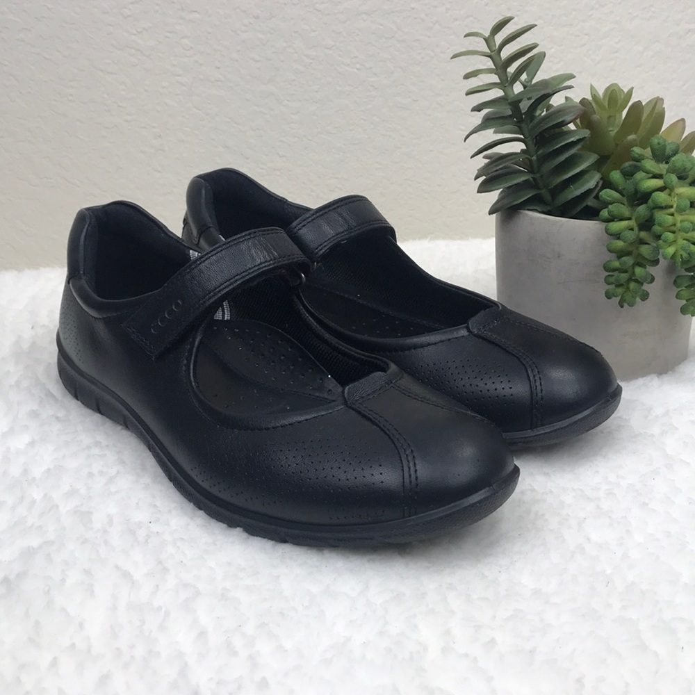 Ecco Blk Leather MaryJanes SZ 40/9-9.5